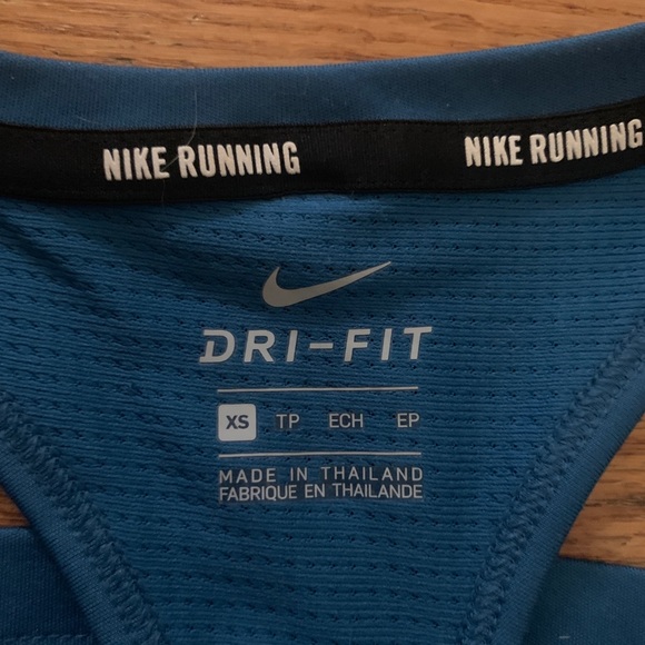 Nike Tank Top - Picture 3 of 3